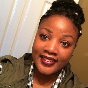 Meet your Posher, Kendra